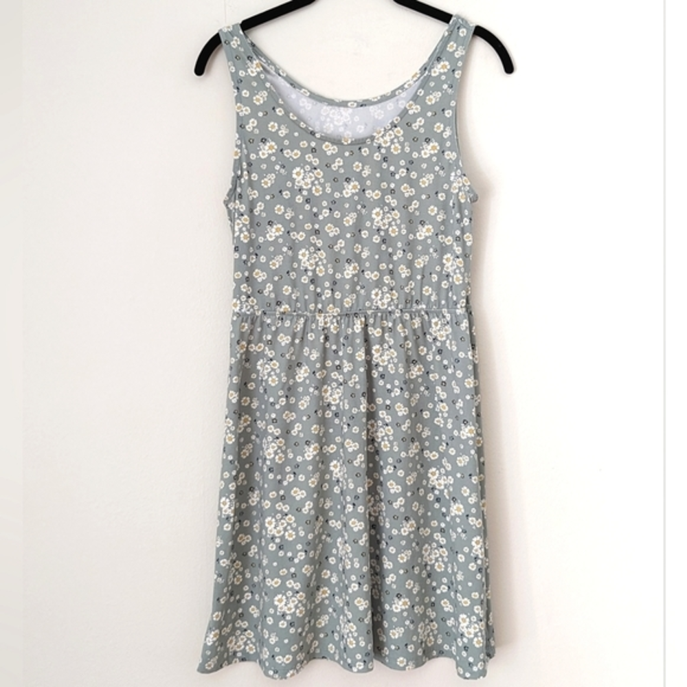 Wallflower Dainty Daisy Stretchy‎ Green Comfortable Sun Dress, S